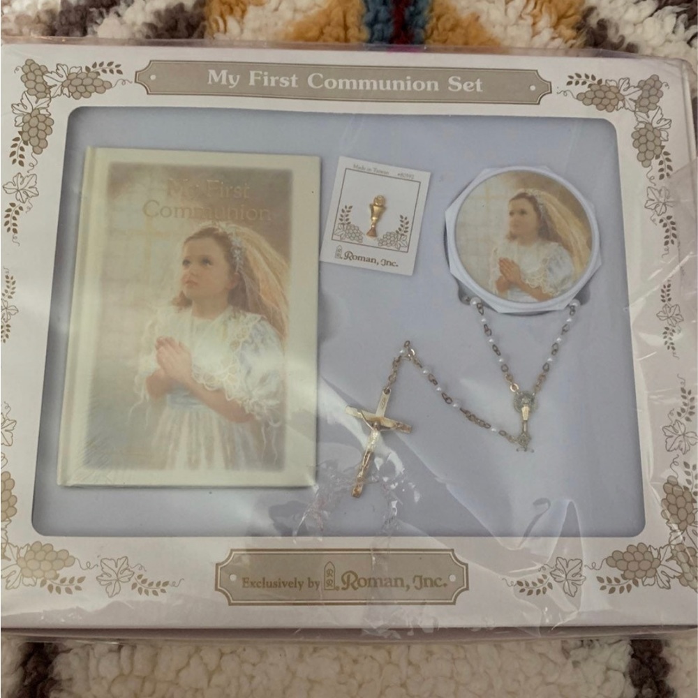 First communion set